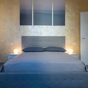 https://leader-apartment-1.it-lombardy.com