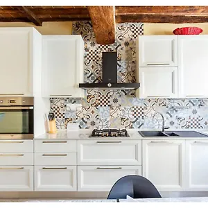 https://106-lodge.it-tuscanyhotel.com